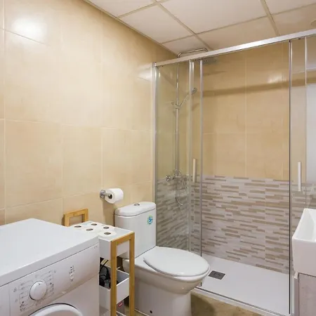 Piso Familiar Cerca Del Centro, Ac Y Wifi Gratis Apartment Valencia Exterior photo