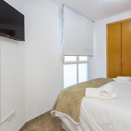 Piso Familiar Cerca Del Centro, Ac Y Wifi Gratis Apartment Valencia Exterior photo