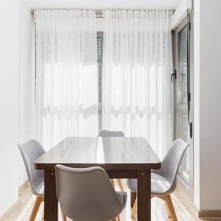 Piso Familiar Cerca Del Centro, Ac Y Wifi Gratis Apartment Valencia Exterior photo
