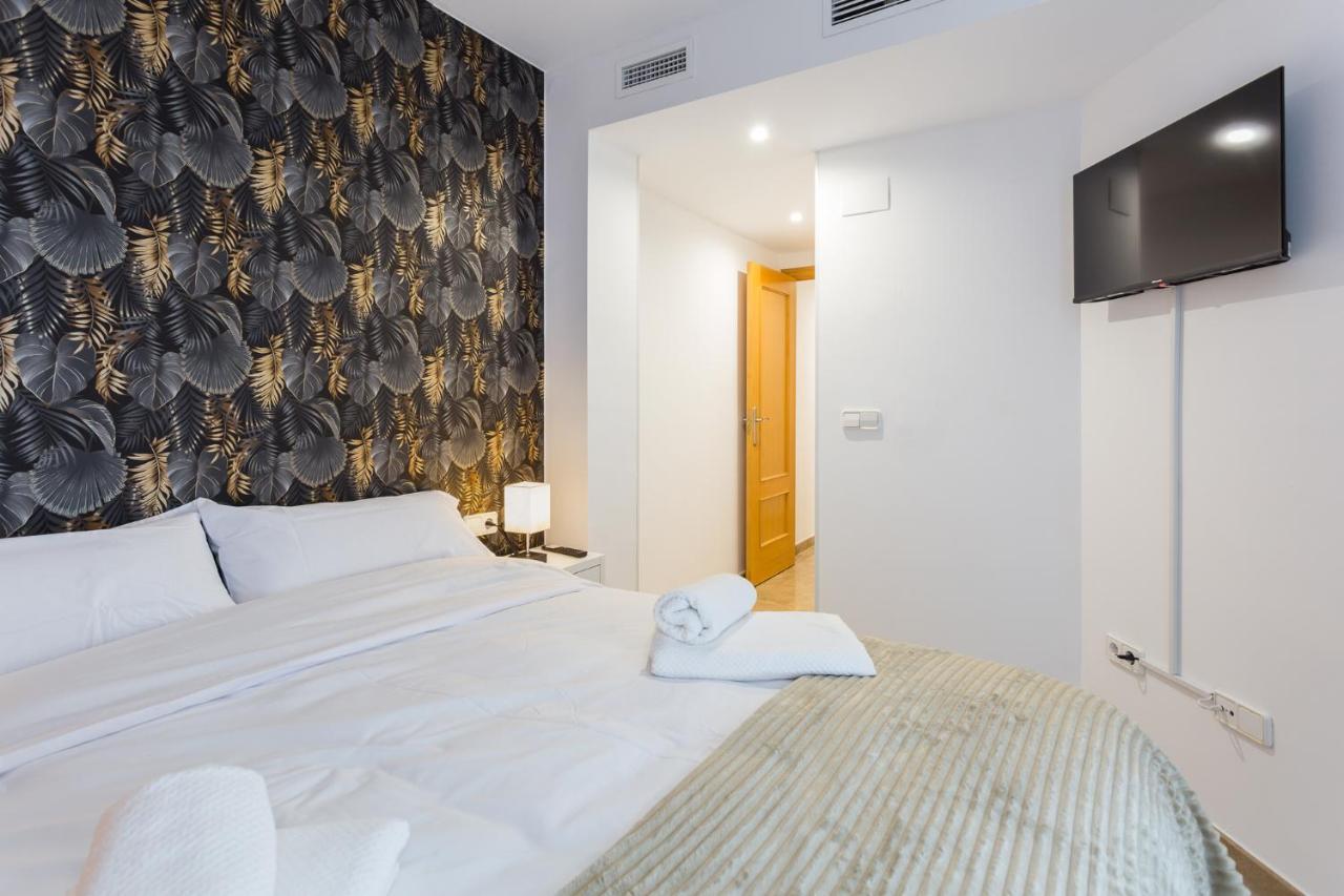 Piso Familiar Cerca Del Centro, Ac Y Wifi Gratis * Valence